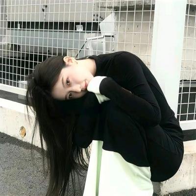 32颗药丸：我姐姐的自杀